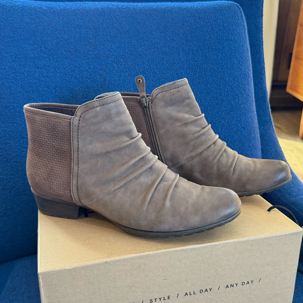 Rockport Gratasha Brown Ankle Booties Boots - Excellent Condition!